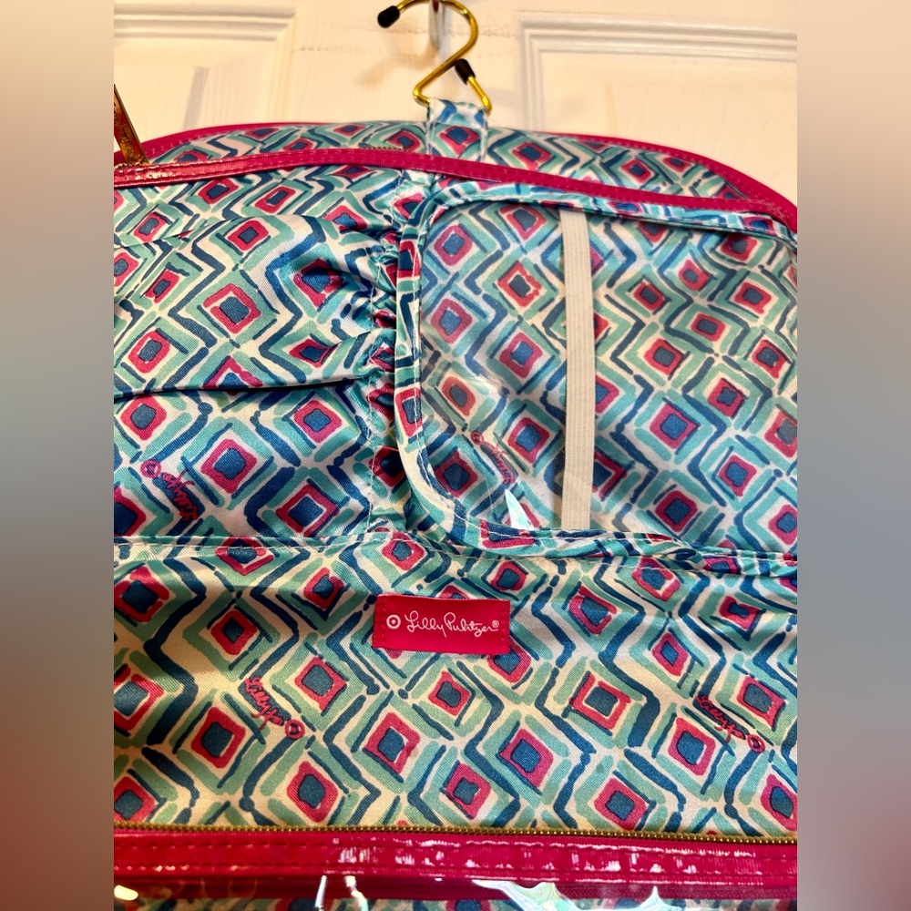 Lilly Pulitzer Convertable Hanging Cosmetic Pouch - Picture 10 of 16
